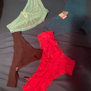 Victoria Secret Panty lot size medium